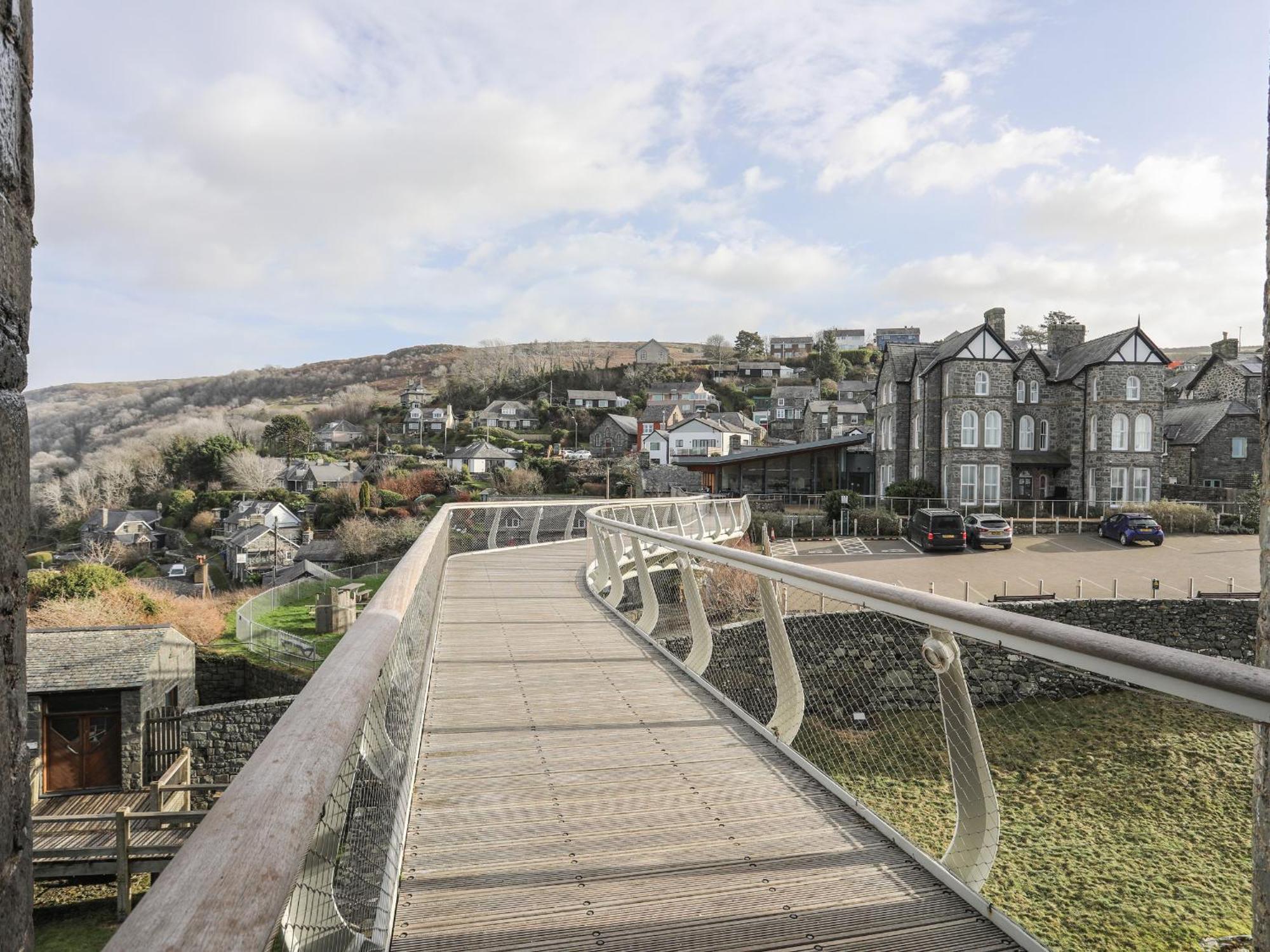 Harlech Apartments - Efnisien エクステリア 写真